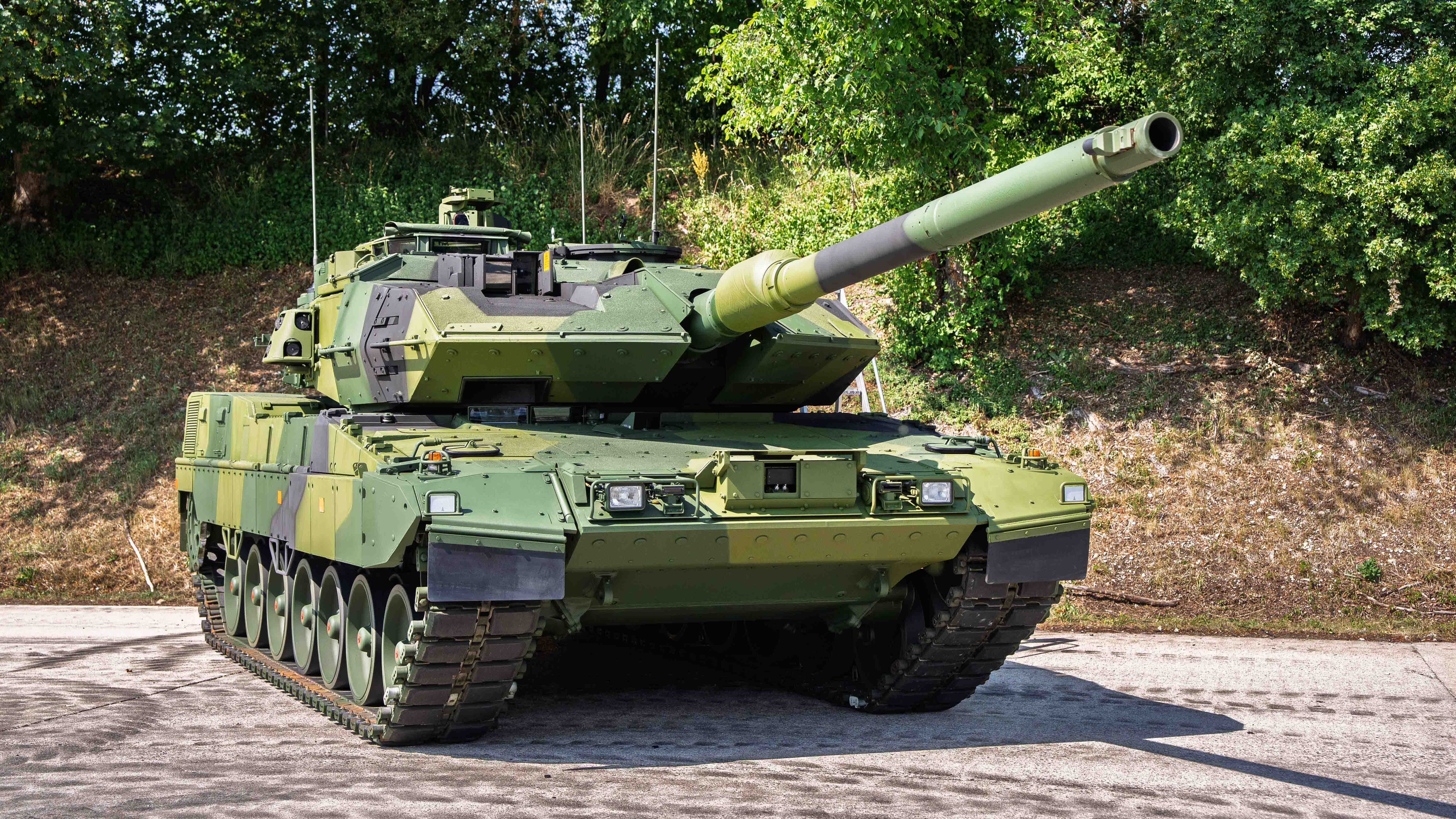 Under perioden 2027–2031 kommer FMV att leverera 22 modifierade stridsvagnar per år till Försvarsmakten. Foto: Robin S. Krüger/Försvarsmakten