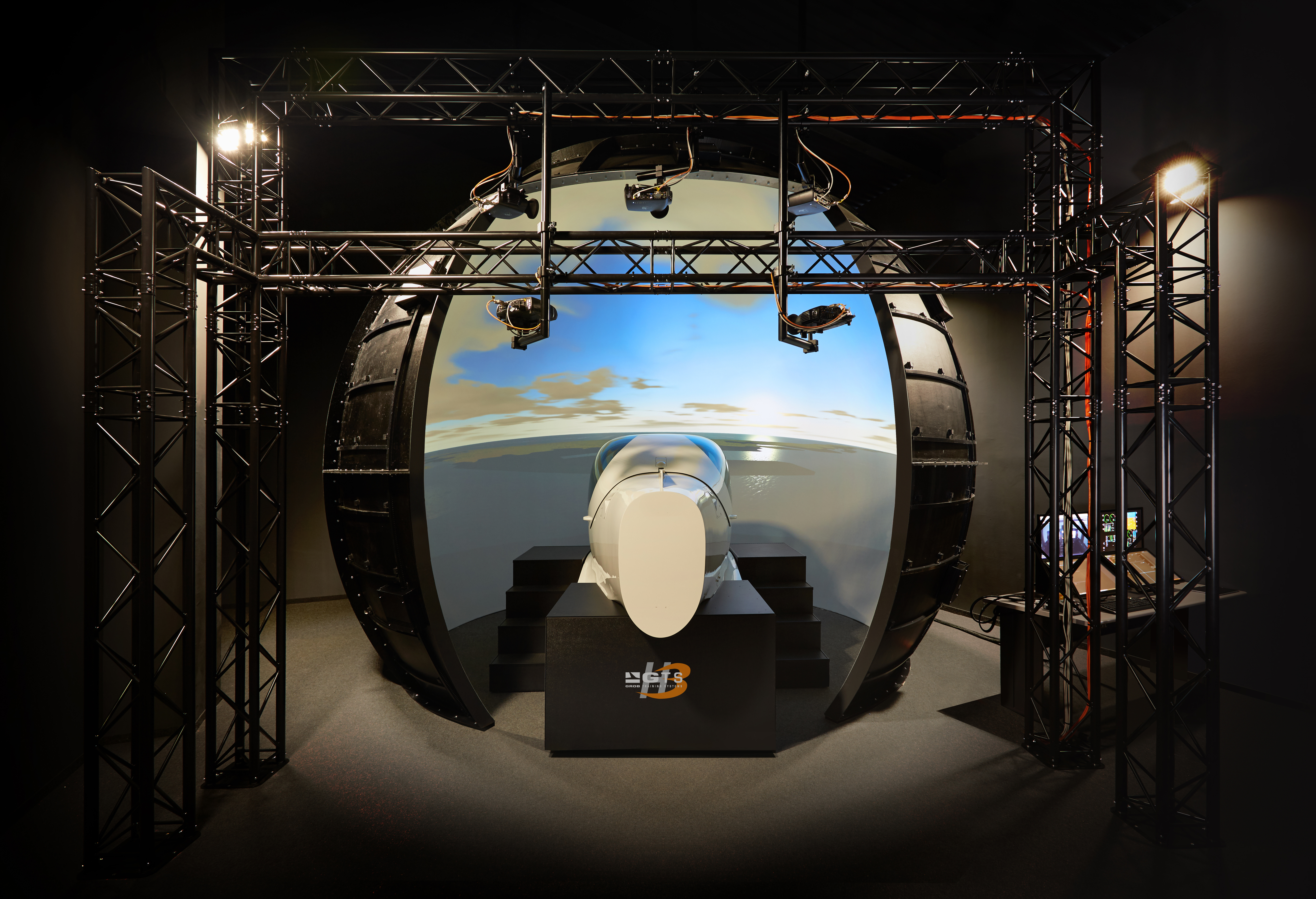 Basic Trainer Aircraft-system simulator
