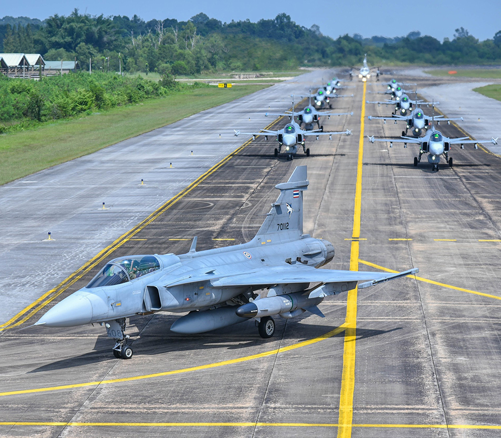 Gripen på startbanan i Thailand