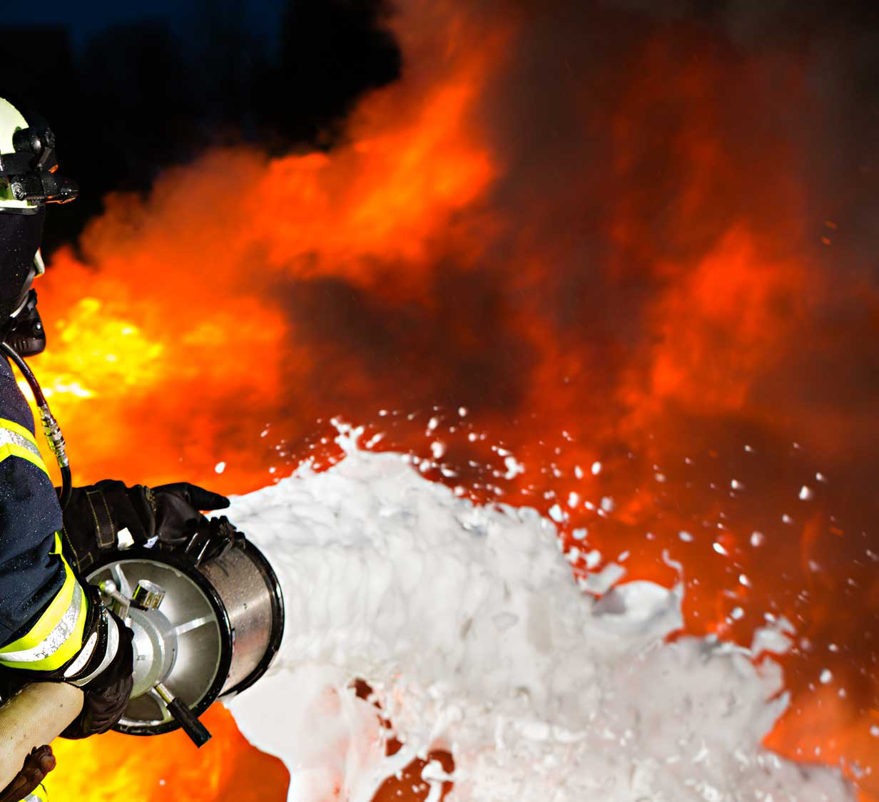 Brandskum släcker eld