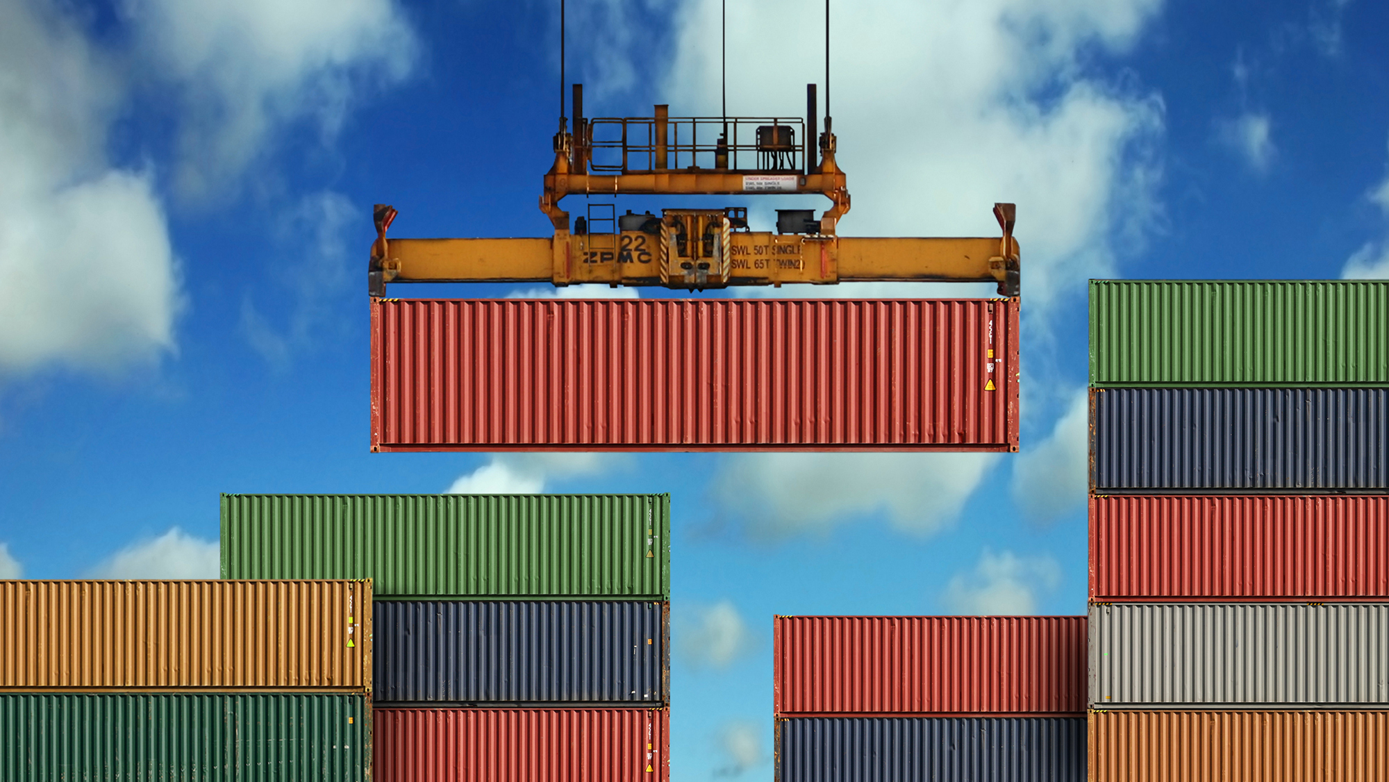 Container lyfts i containerhamn