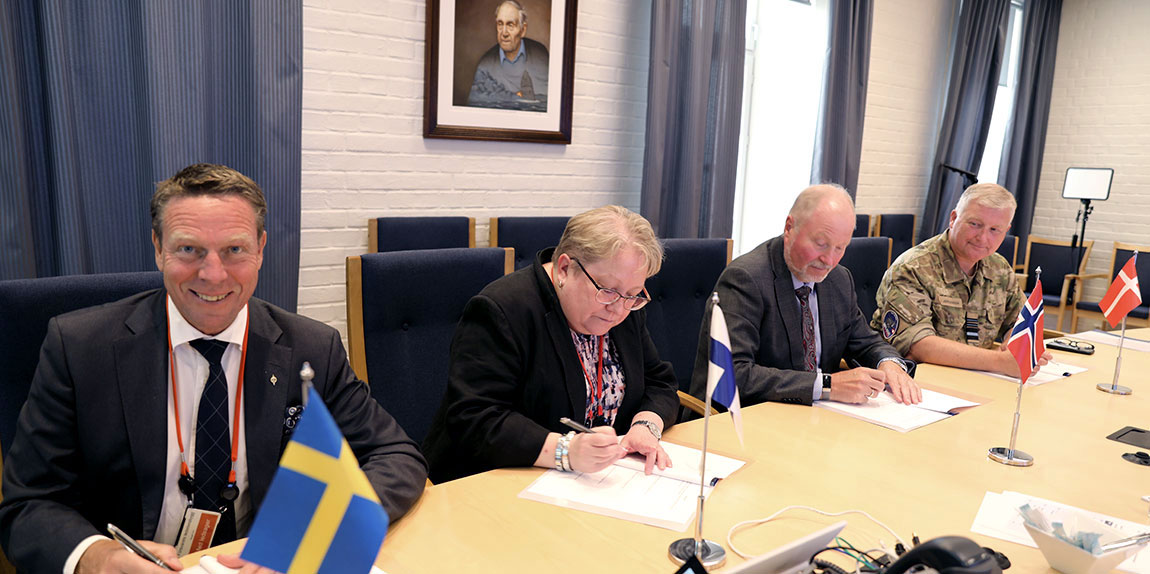 Göran Mårtensson, FMV, i egenskap av NAD tillsammans med sina nordiska motparter.