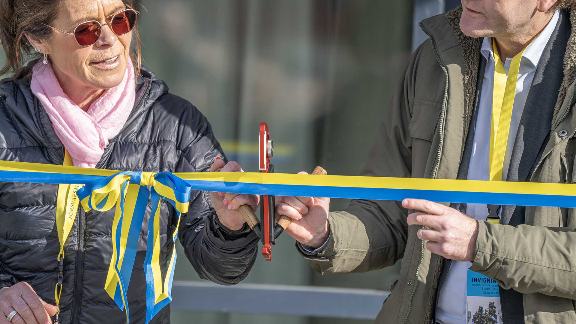 Maria Bredberg Pettersson, generaldirektör Fortifikationsverket och Mikael Granholm, generaldirektör Försvarsmakten, invigde den nya träningsanläggningen ITA CBRN.